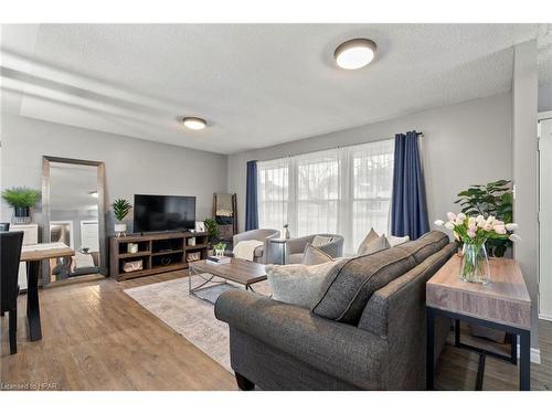 156 John Street N, Harriston, ON - Indoor Photo Showing Living Room