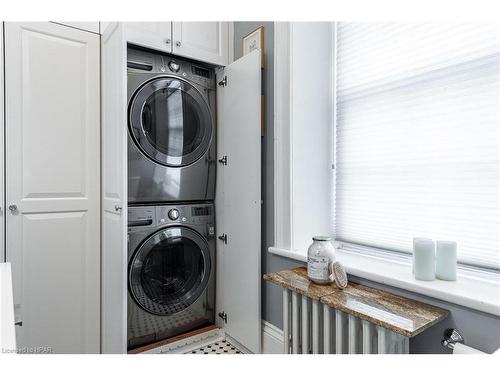 137 Grand Avenue S, Cambridge, ON - Indoor Photo Showing Laundry Room