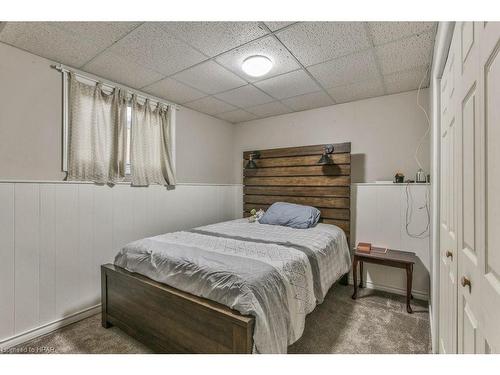 25 Finlayson Drive, Thamesford, ON - Indoor Photo Showing Bedroom