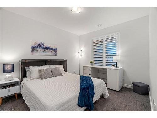 198 Lake Breeze Drive, Ashfield-Colborne-Wawanosh, ON - Indoor Photo Showing Bedroom