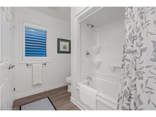 198 Lake Breeze Drive, Ashfield-Colborne-Wawanosh, ON - Indoor Photo Showing Bathroom