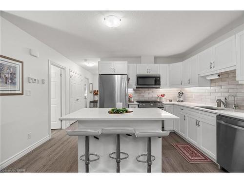 198 Lake Breeze Drive, Ashfield-Colborne-Wawanosh, ON - Indoor Photo Showing Kitchen With Upgraded Kitchen