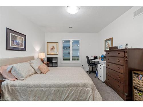 198 Lake Breeze Drive, Ashfield-Colborne-Wawanosh, ON - Indoor Photo Showing Bedroom