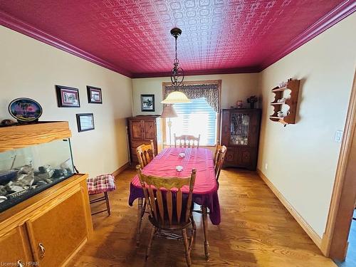 84332 Mcnabb Line, Huron East, ON - Indoor Photo Showing Dining Room