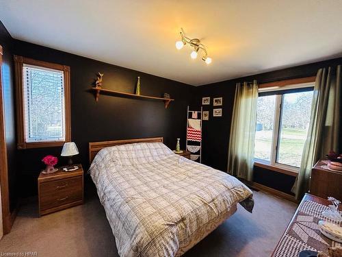 84332 Mcnabb Line, Huron East, ON - Indoor Photo Showing Bedroom