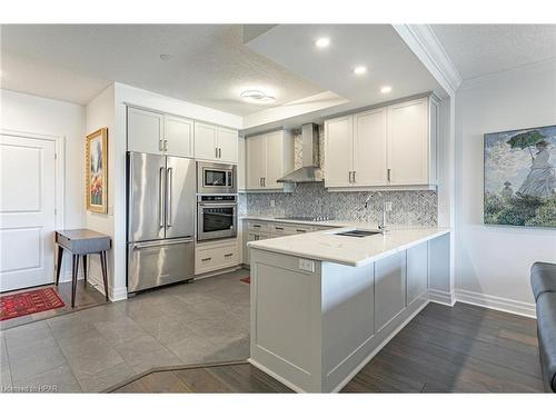 405-235 John Street N, Stratford, ON - Indoor Photo Showing Kitchen