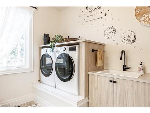 3898 Line 9, R.R. #2, St. Marys, ON - Indoor Photo Showing Laundry Room