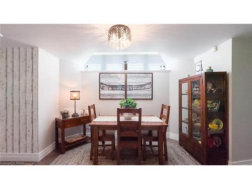 100-5 Cobourg Street, Goderich, ON - Indoor Photo Showing Dining Room