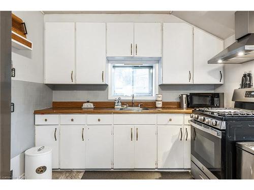 31 St. David Street, Stratford, ON - Indoor Photo Showing Kitchen