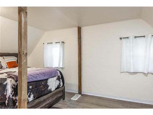 31 St. David Street, Stratford, ON - Indoor Photo Showing Bedroom