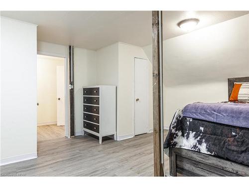 31 St. David Street, Stratford, ON - Indoor Photo Showing Bedroom