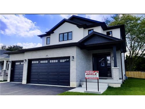 6 Diamond Street, Tavistock, ON - Outdoor With Facade