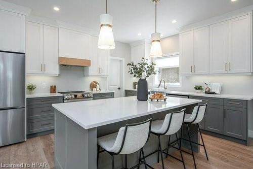 6 Diamond Street, Tavistock, ON - Indoor Photo Showing Kitchen With Upgraded Kitchen