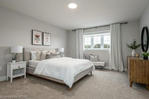 6 Diamond Street, Tavistock, ON - Indoor Photo Showing Bedroom