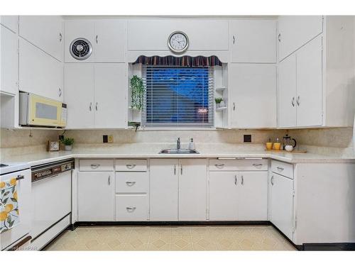 150 East Street, Goderich, ON - Indoor Photo Showing Kitchen