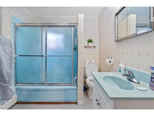 116 Quebec Street, Goderich, ON - Indoor Photo Showing Bathroom