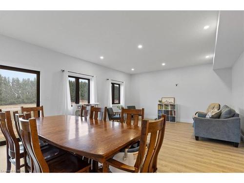 793 Bryans Drive, Brussels, ON - Indoor Photo Showing Dining Room