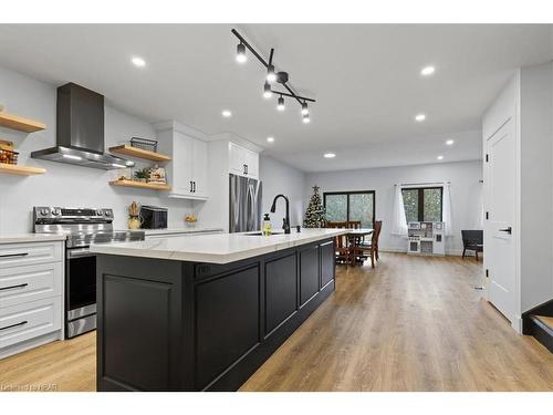 793 Bryans Drive, Brussels, ON - Indoor Photo Showing Kitchen With Upgraded Kitchen