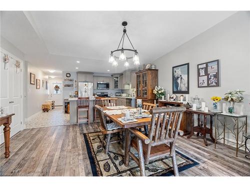 45 Devon Drive, Exeter, ON - Indoor Photo Showing Dining Room