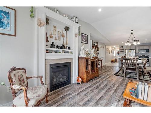 45 Devon Drive, Exeter, ON - Indoor Photo Showing Living Room With Fireplace