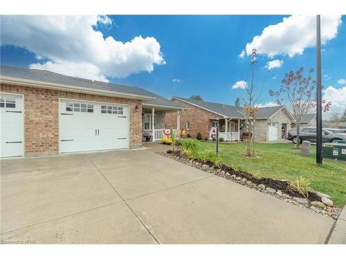 45 Devon Drive, Exeter, ON - Outdoor