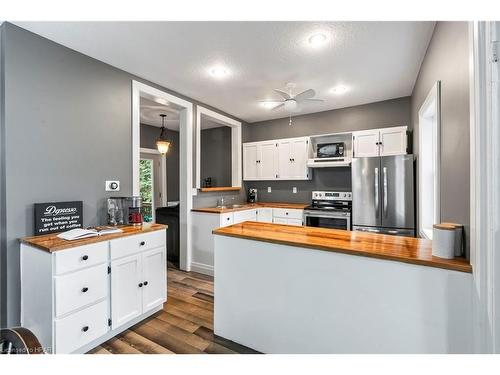 53 Robertson Street, Harriston, ON - Indoor Photo Showing Kitchen