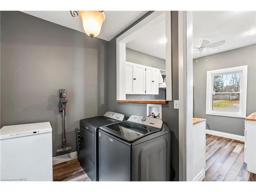 53 Robertson Street, Harriston, ON - Indoor Photo Showing Laundry Room