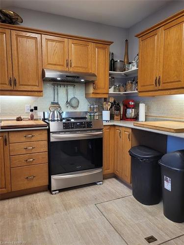 1061 Margaret Street, London, ON - Indoor Photo Showing Kitchen