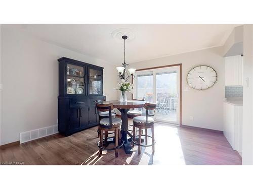 76 Napier Street, Mitchell, ON - Indoor Photo Showing Dining Room