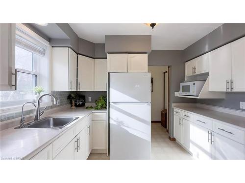 76 Napier Street, Mitchell, ON - Indoor Photo Showing Kitchen