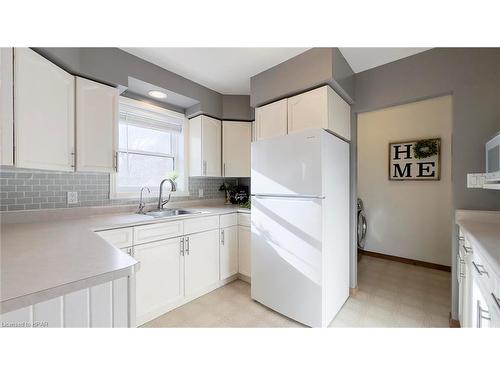 76 Napier Street, Mitchell, ON - Indoor Photo Showing Kitchen