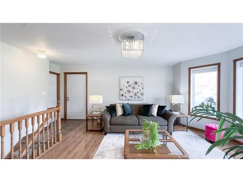 76 Napier Street, Mitchell, ON - Indoor Photo Showing Living Room