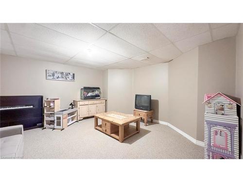 76 Napier Street, Mitchell, ON - Indoor