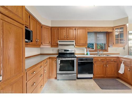 225 Eastern Avenue, Exeter, ON - Indoor Photo Showing Kitchen With Double Sink