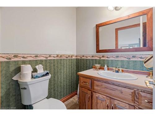 225 Eastern Avenue, Exeter, ON - Indoor Photo Showing Bathroom