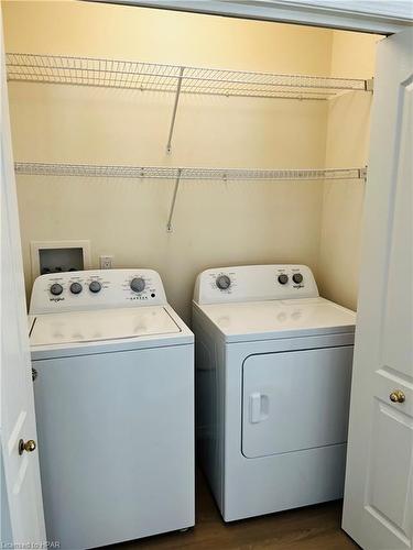 9-30 Ann Street, St. Marys, ON - Indoor Photo Showing Laundry Room