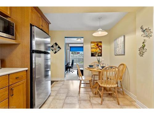 8 Oak Street, Stratford, ON - Indoor Photo Showing Dining Room