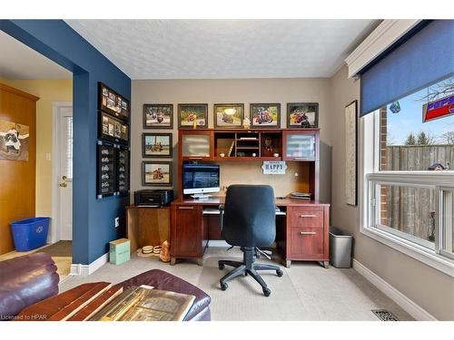 8 Oak Street, Stratford, ON - Indoor Photo Showing Office