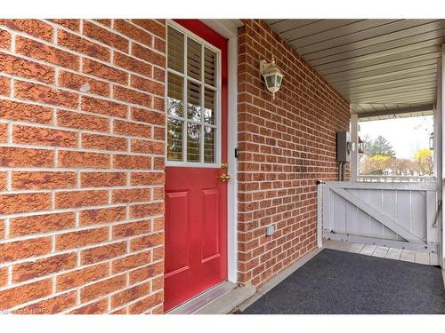 8 Oak Street, Stratford, ON - Outdoor With Exterior