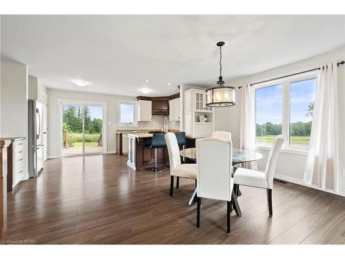 39 Minto Street S, Clifford, ON - Indoor Photo Showing Dining Room