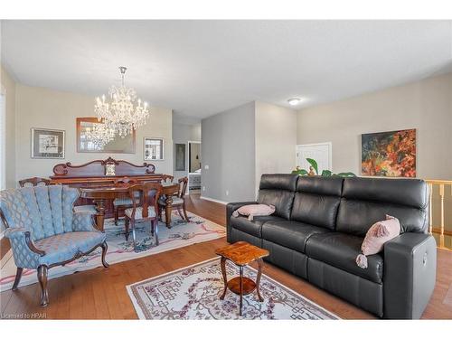 28 Macpherson Avenue, Seaforth, ON - Indoor Photo Showing Living Room