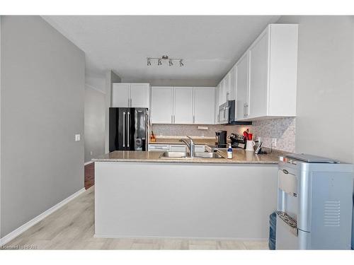 28 Macpherson Avenue, Seaforth, ON - Indoor Photo Showing Kitchen