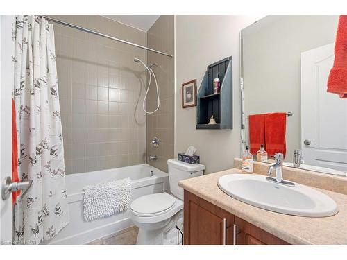 28 Macpherson Avenue, Seaforth, ON - Indoor Photo Showing Bathroom