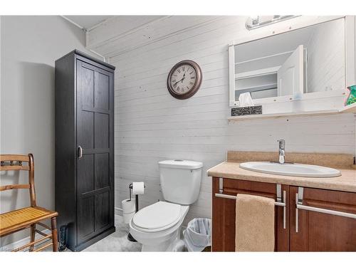 28 Macpherson Avenue, Seaforth, ON - Indoor Photo Showing Bathroom