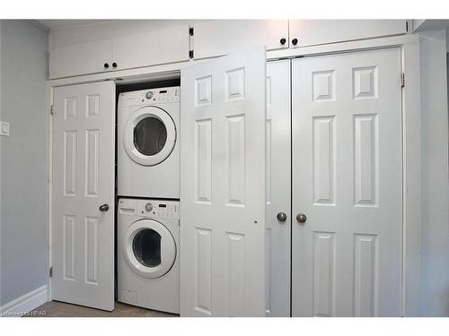 497 Brunswick Street, Stratford, ON - Indoor Photo Showing Laundry Room