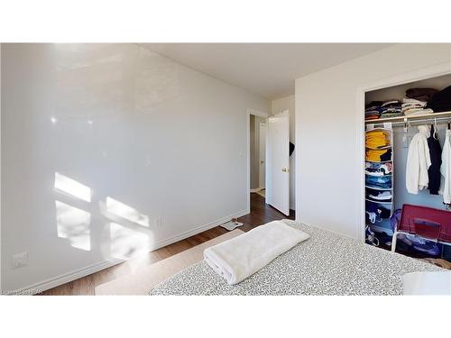 45-56 Hiawatha Road, Woodstock, ON - Indoor Photo Showing Bedroom