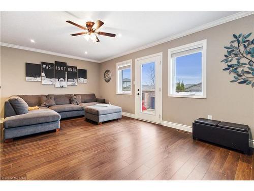 57 Edison Street, St. Marys, ON - Indoor Photo Showing Living Room