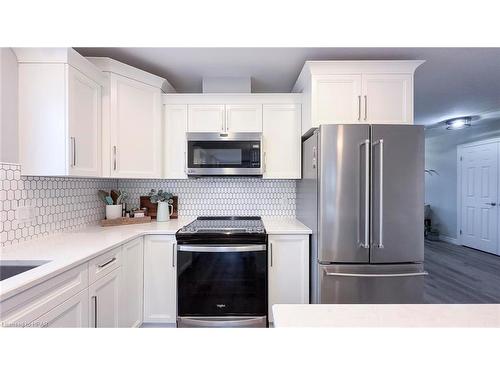 103 Huron Heights Drive, Ashfield-Colborne-Wawanosh, ON - Indoor Photo Showing Kitchen With Upgraded Kitchen