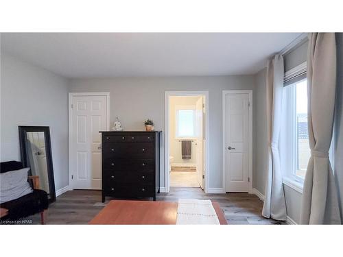 103 Huron Heights Drive, Ashfield-Colborne-Wawanosh, ON - Indoor Photo Showing Bedroom