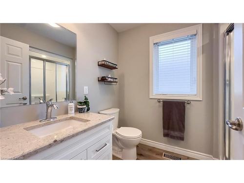 103 Huron Heights Drive, Ashfield-Colborne-Wawanosh, ON - Indoor Photo Showing Bathroom